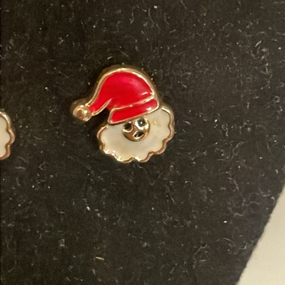 0.5” Vintage Santa Claus mixed metal stud earrings w/red white enamel - Picture 7 of 9